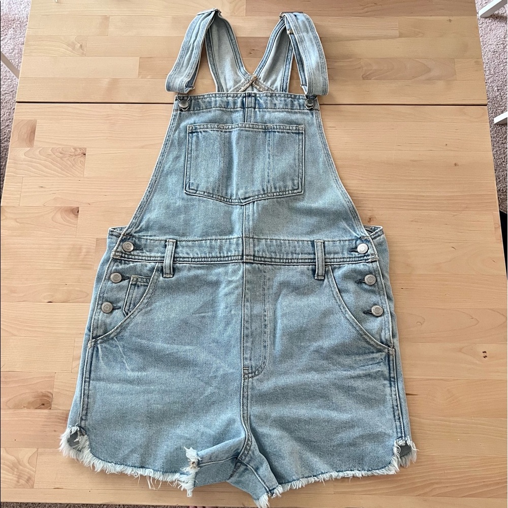 COPY - AE Hi-Rise Tomgirl Shortall- size Medium
